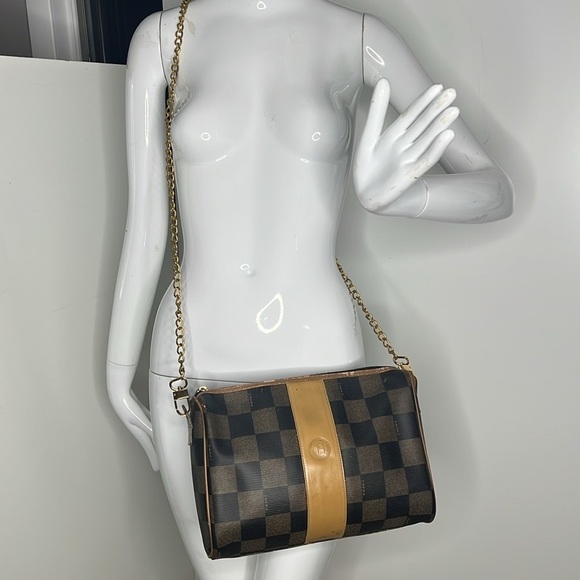 Fendi Vintage 11” x 9” x 3” Zip Top Pillow Bag Detachable Chain Crossbody Strap - Picture 2 of 14